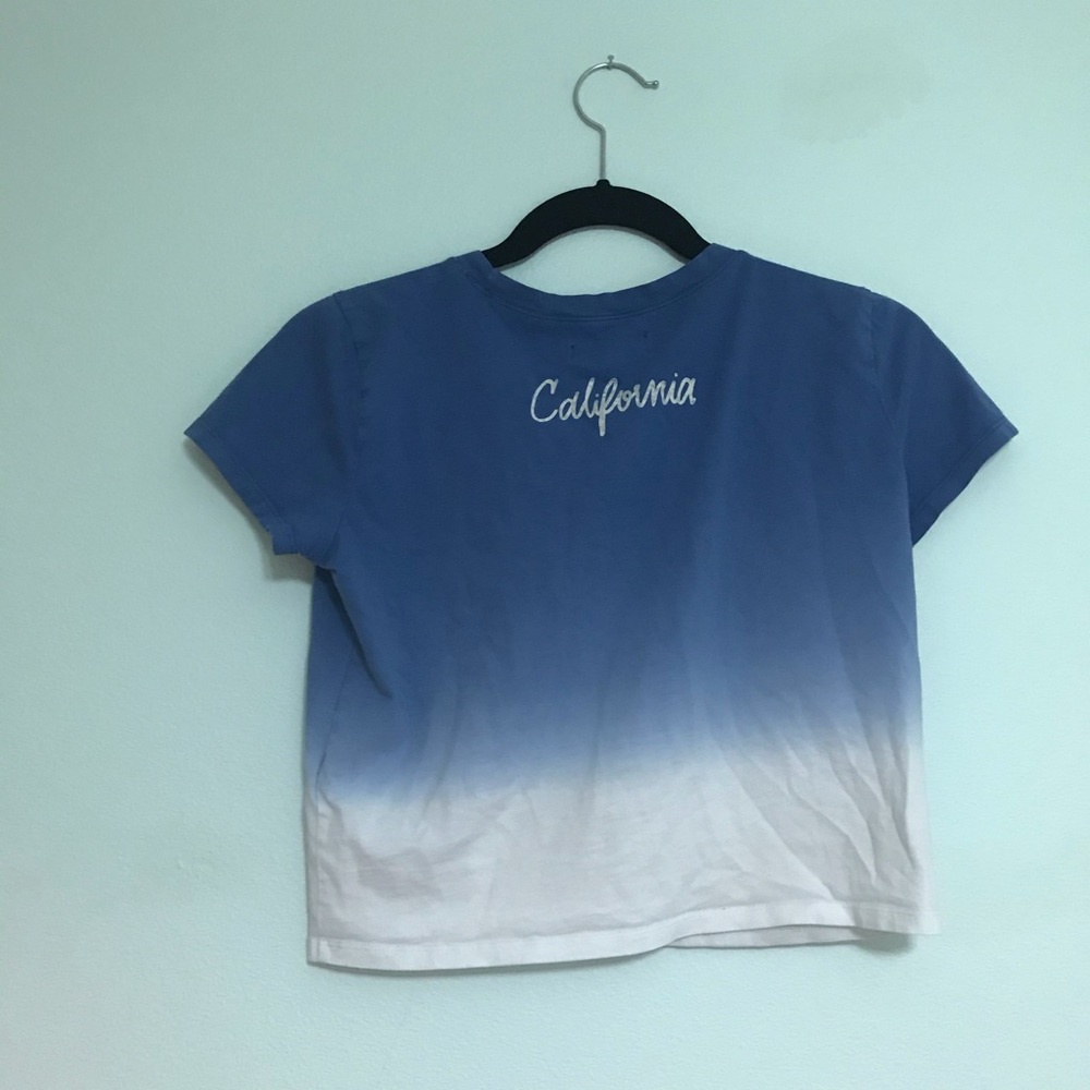 Hollister cropped tshirt